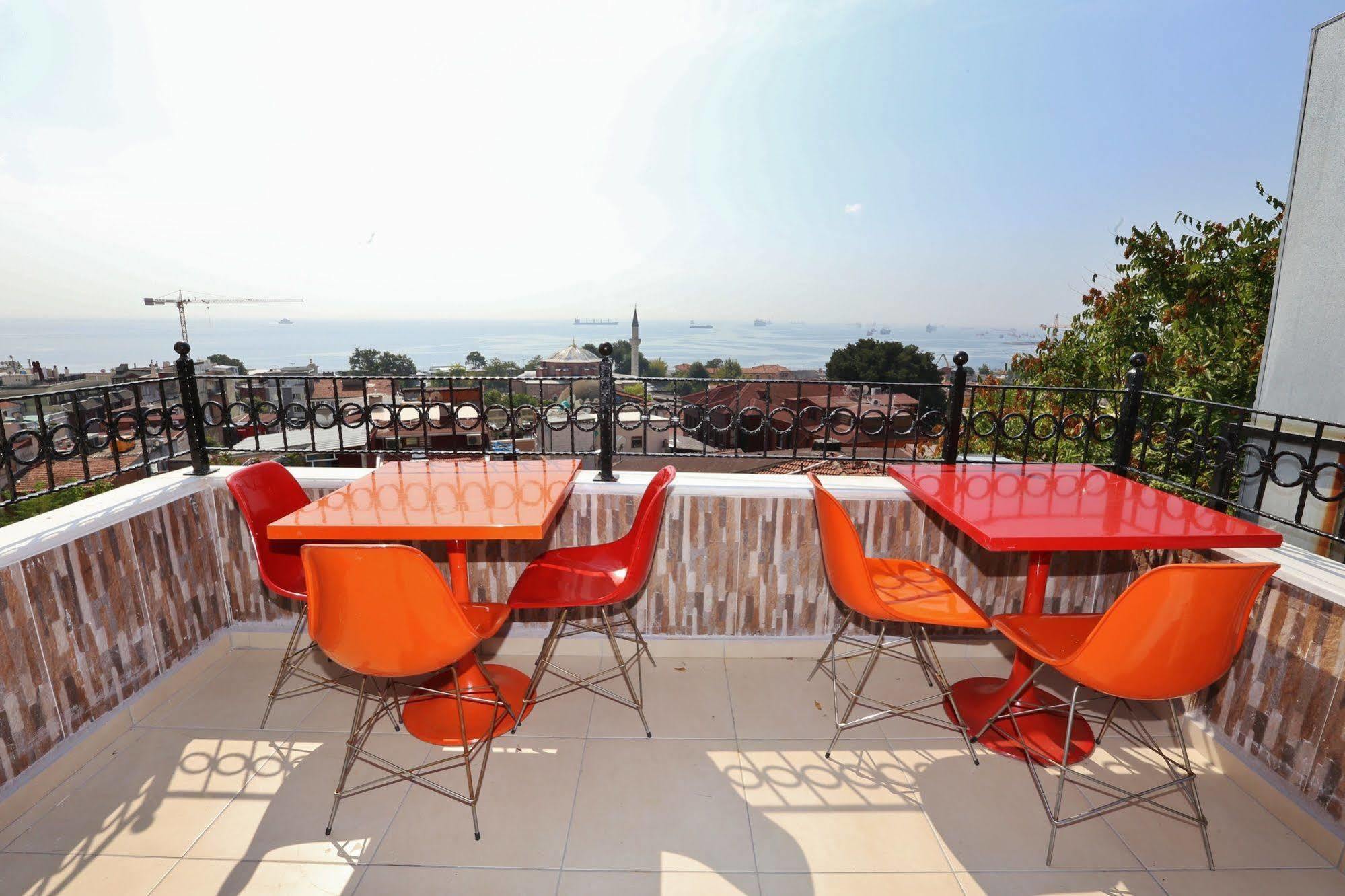 Camelot Apartment Istanbul Exterior photo